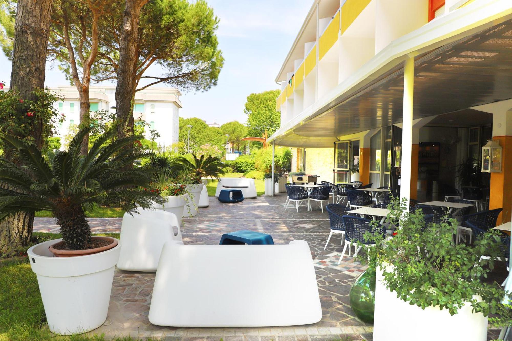 Hotel Hiki 3 Superior Bibione Zewnętrze zdjęcie